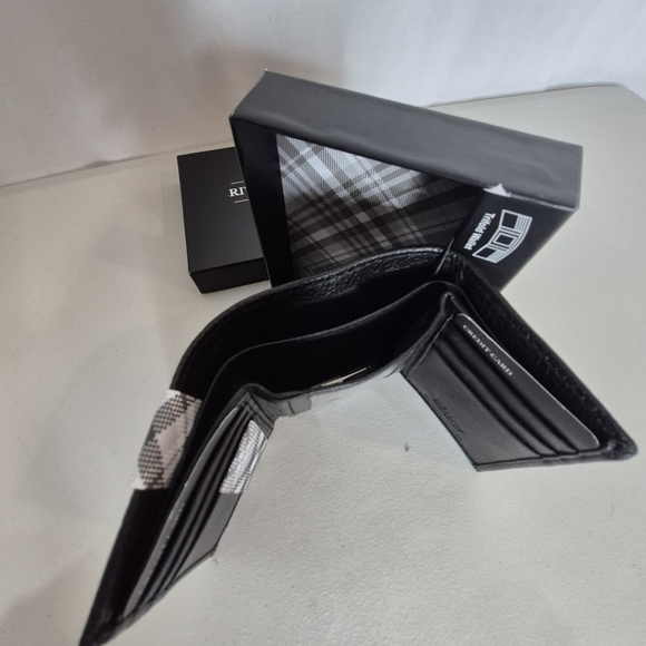 Rivet & Burr Men's Black Leather RFID Blocking Tri-Fold Multi-Compartment Wallet - Picture 6 of 8